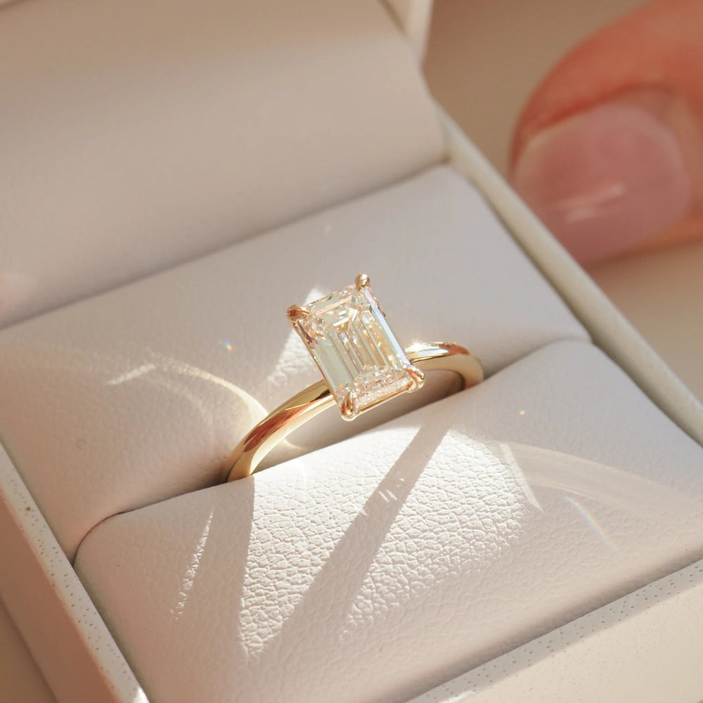 Emerald Cut Labgrown Engagement Ring
