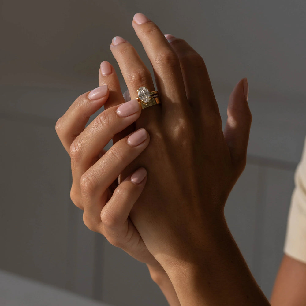 Oval Cut Labgrown Engagement Ring