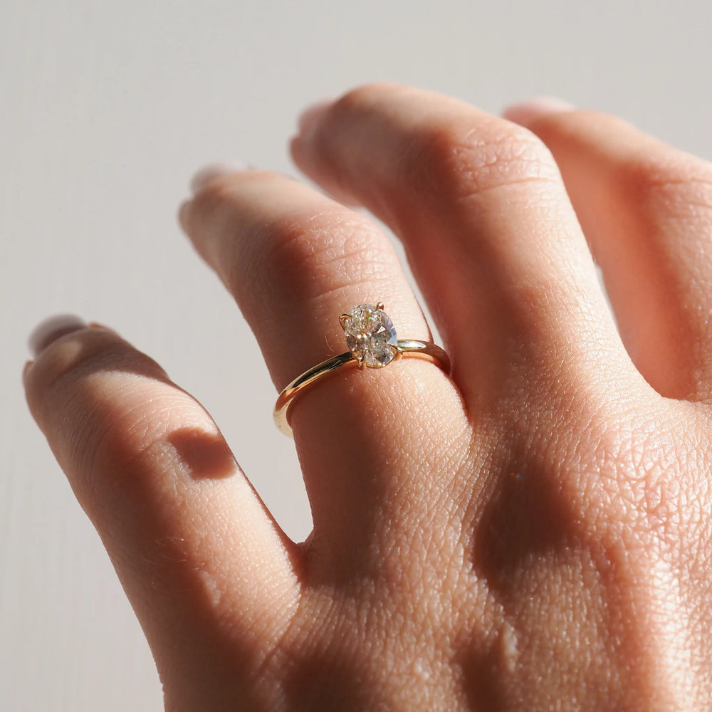 Oval Cut Labgrown Engagement Ring