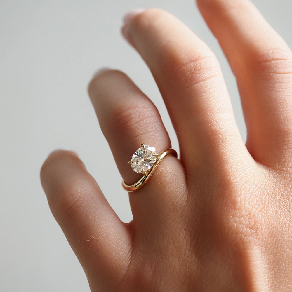 Oval Cut Labgrown Engagement Ring
