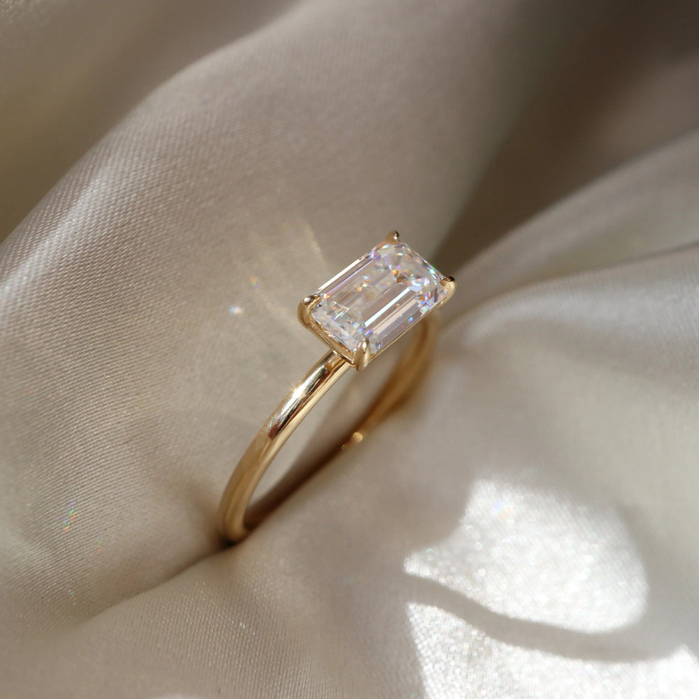 Emerald Cut Labgrown Engagement Ring