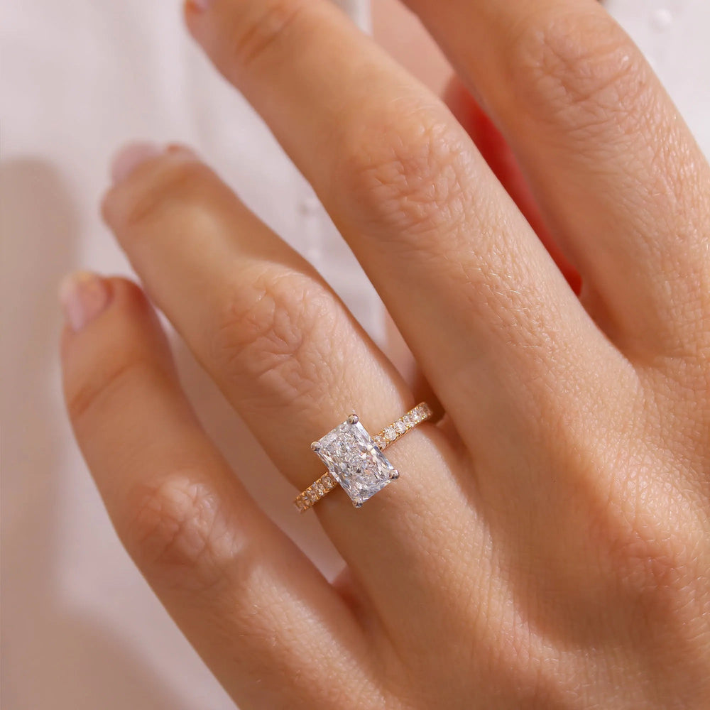 Radiant Cut Labgrown Engagement Ring