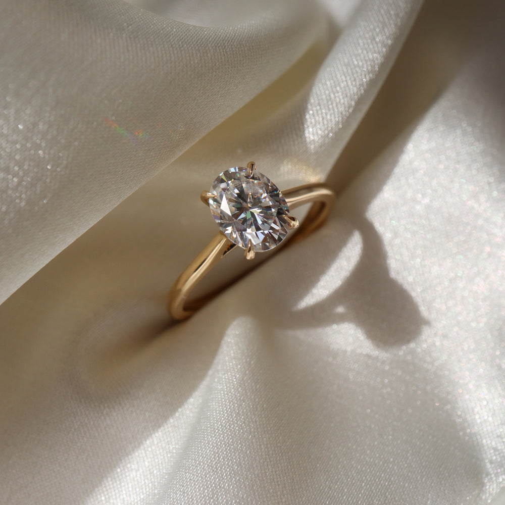 Oval Cut Labgrown Engagement Ring