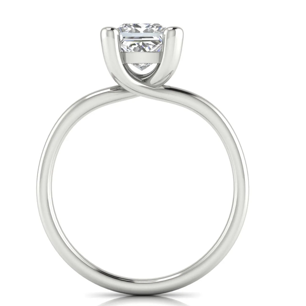 Romantic Solitaire Ring with Classic Setting