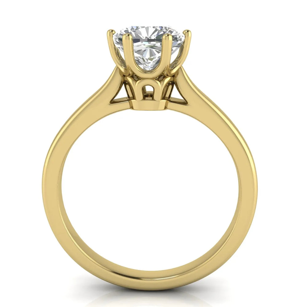 Romantic Solitaire Ring with Timeless Design