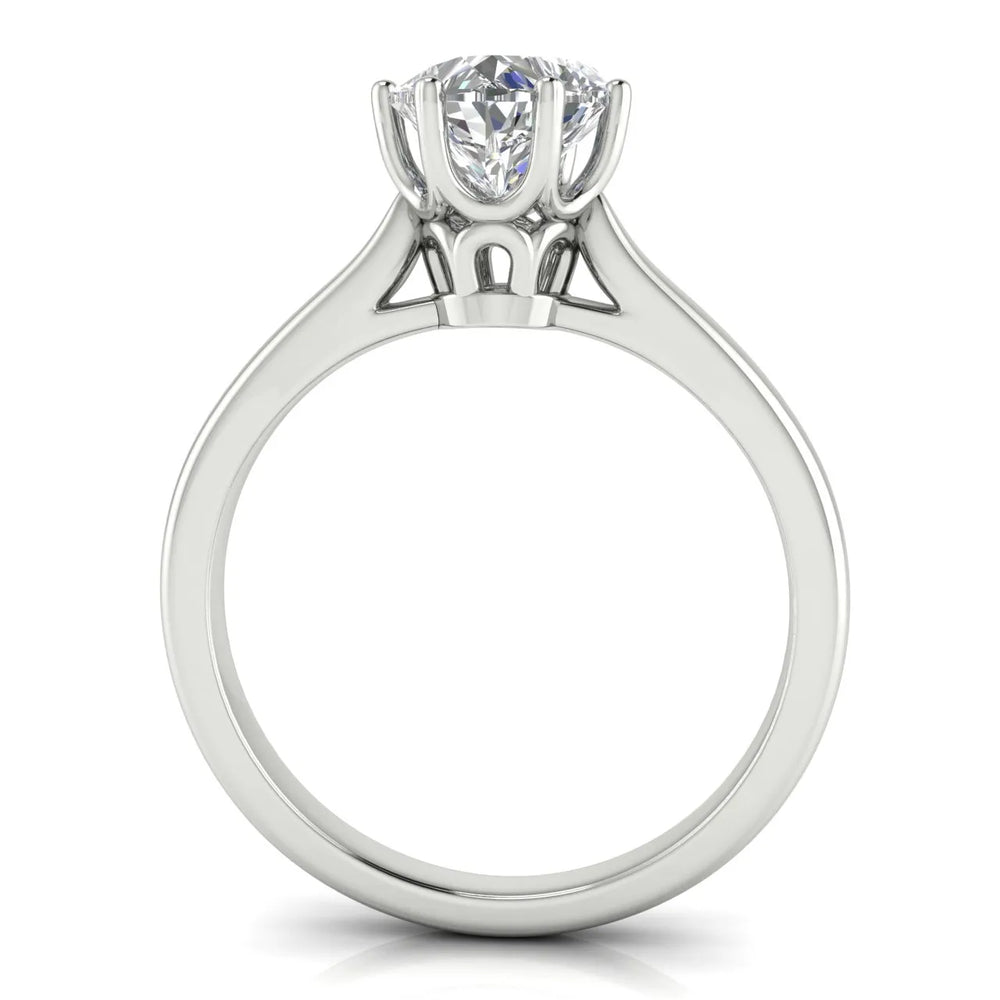 Romantic Solitaire Ring with Timeless Design