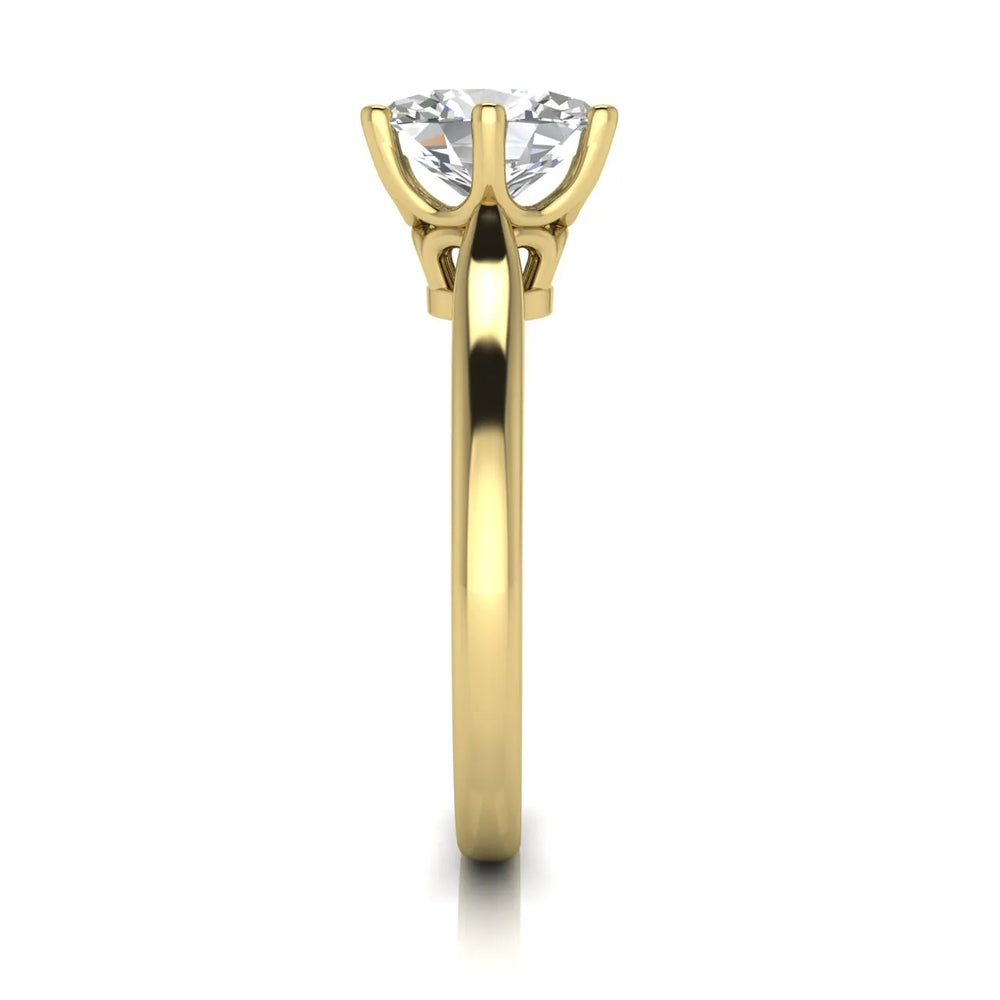 Romantic Solitaire Ring with Timeless Design