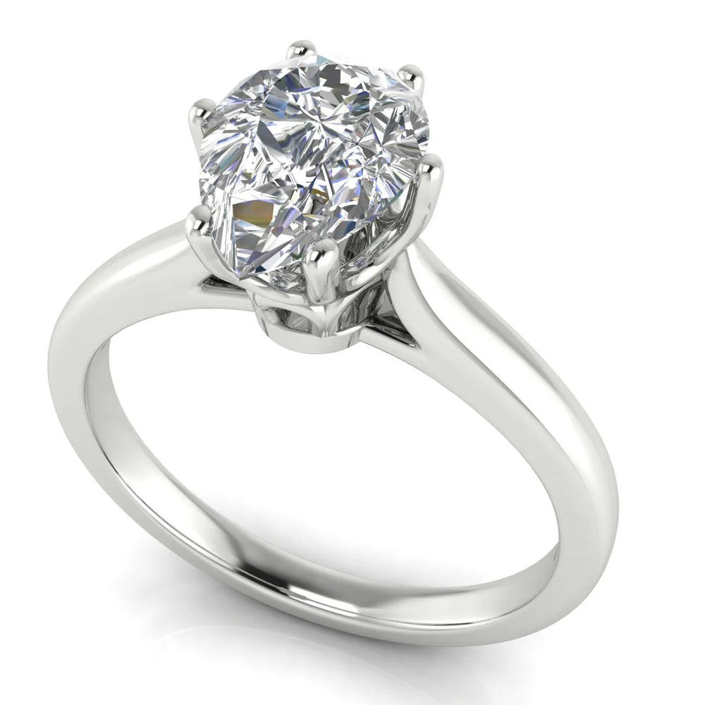 Romantic Solitaire Ring with Timeless Design
