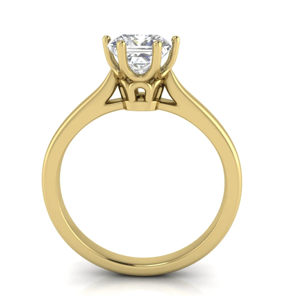 Romantic Solitaire Ring with Timeless Design
