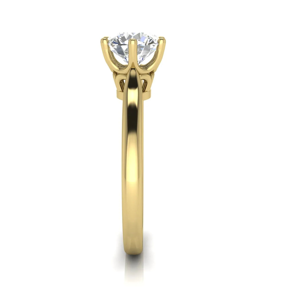 Romantic Solitaire Ring with Timeless Design