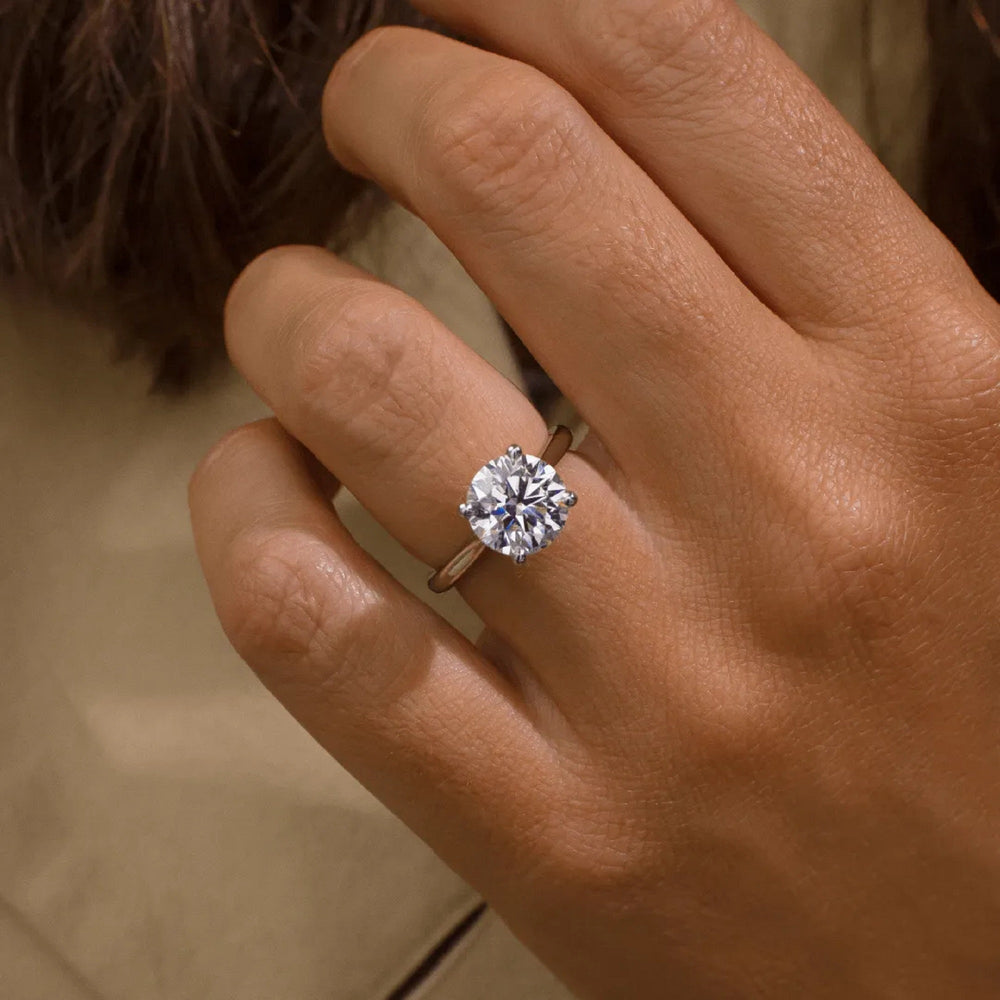 Round Brilliant Cut Labgrown Engagement Ring