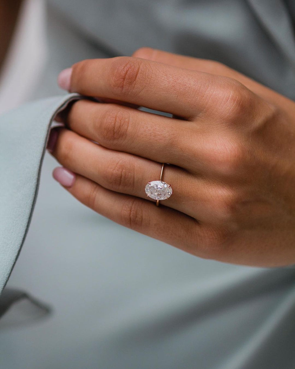 Oval Cut Labgrown Engagement Ring