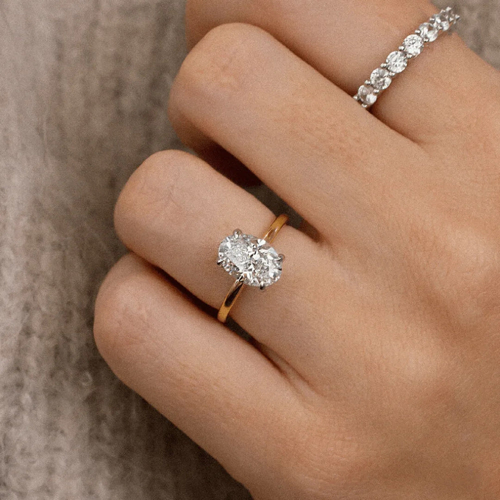 Oval Cut Labgrown Engagement Ring