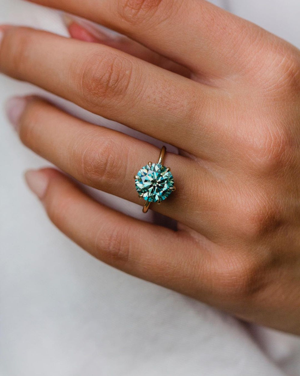 Green Round Cut Labgrown Engagement Ring