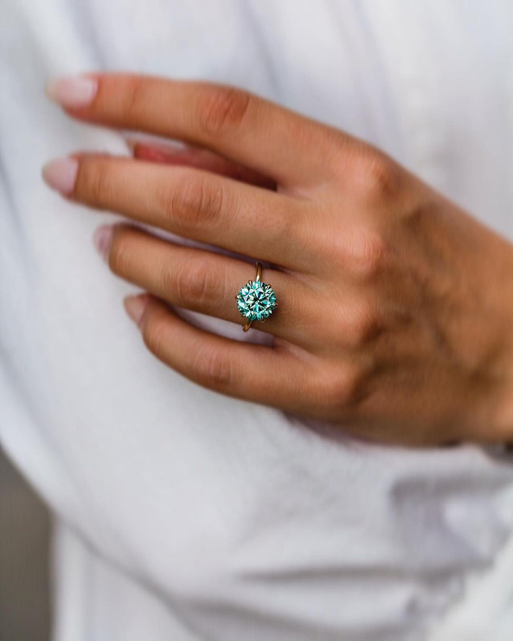 Round Cut Blue Green Labgrown Ring
