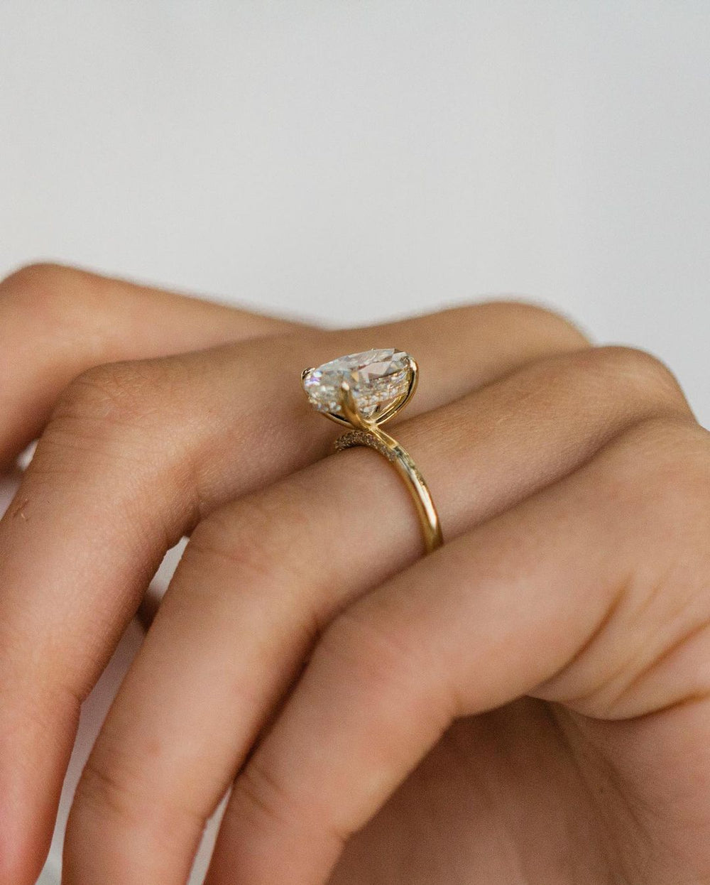Oval Cut Labgrown Engagement Ring