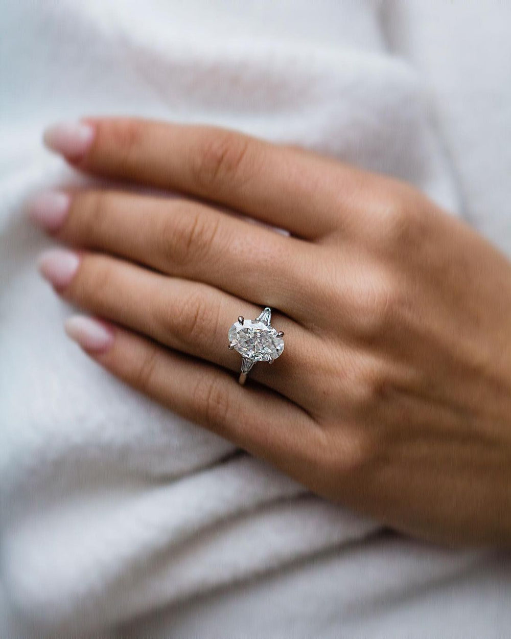 Oval Cut Labgrown Engagement Ring