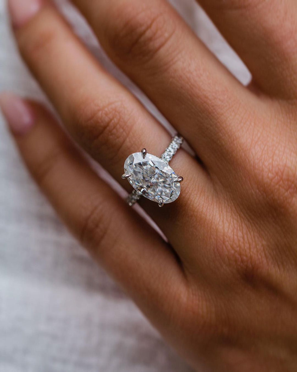 Oval Cut Labgrown Engagement Ring