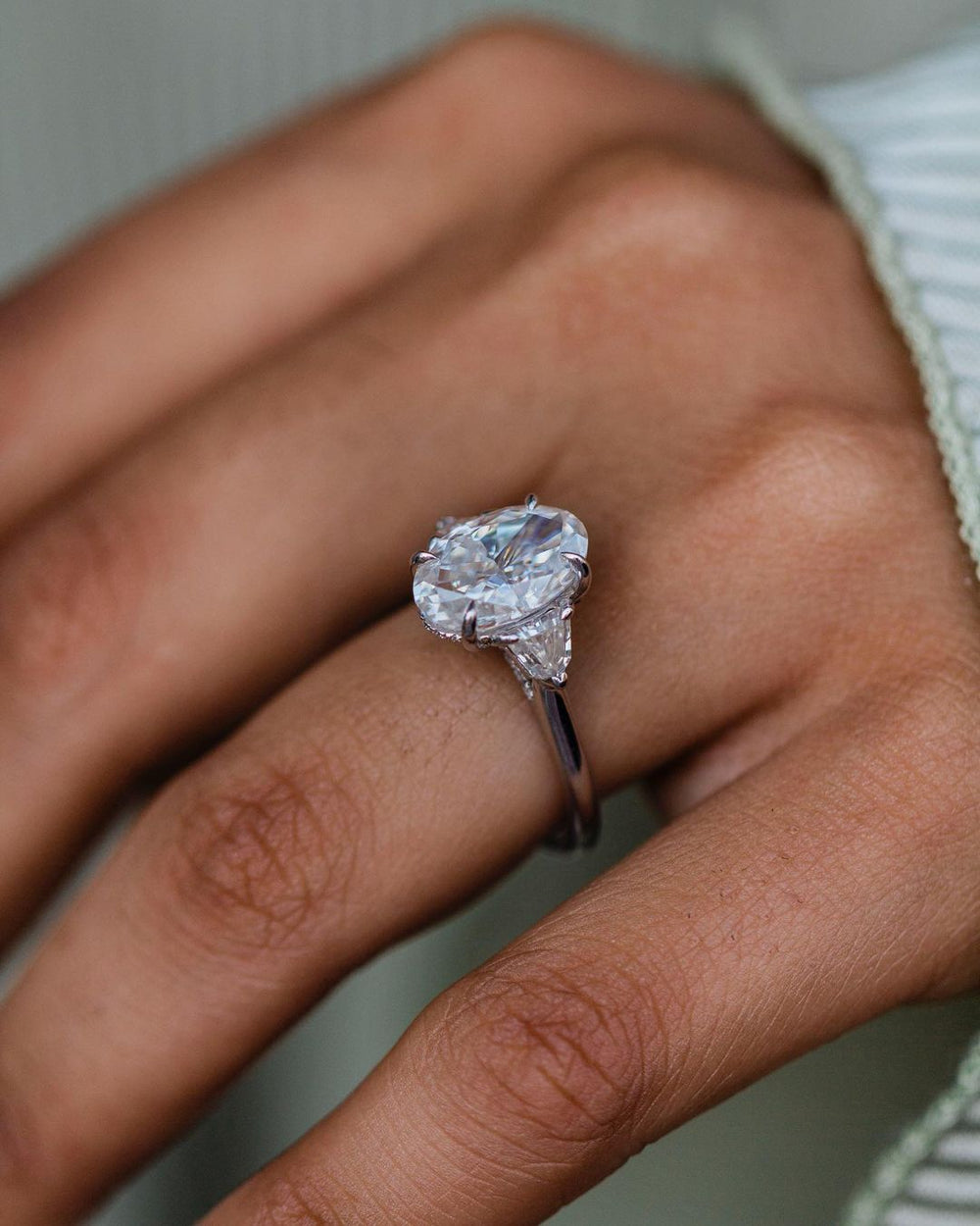 Oval Cut Labgrown Engagement Ring