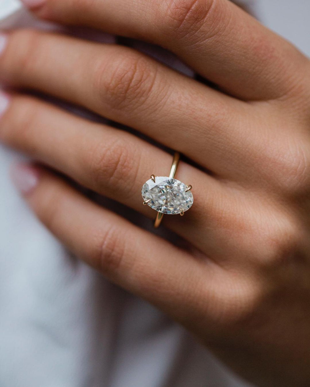Oval Cut Labgrown Ring