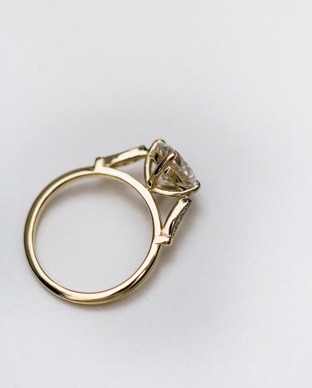 Round Cut Labgrown Ring