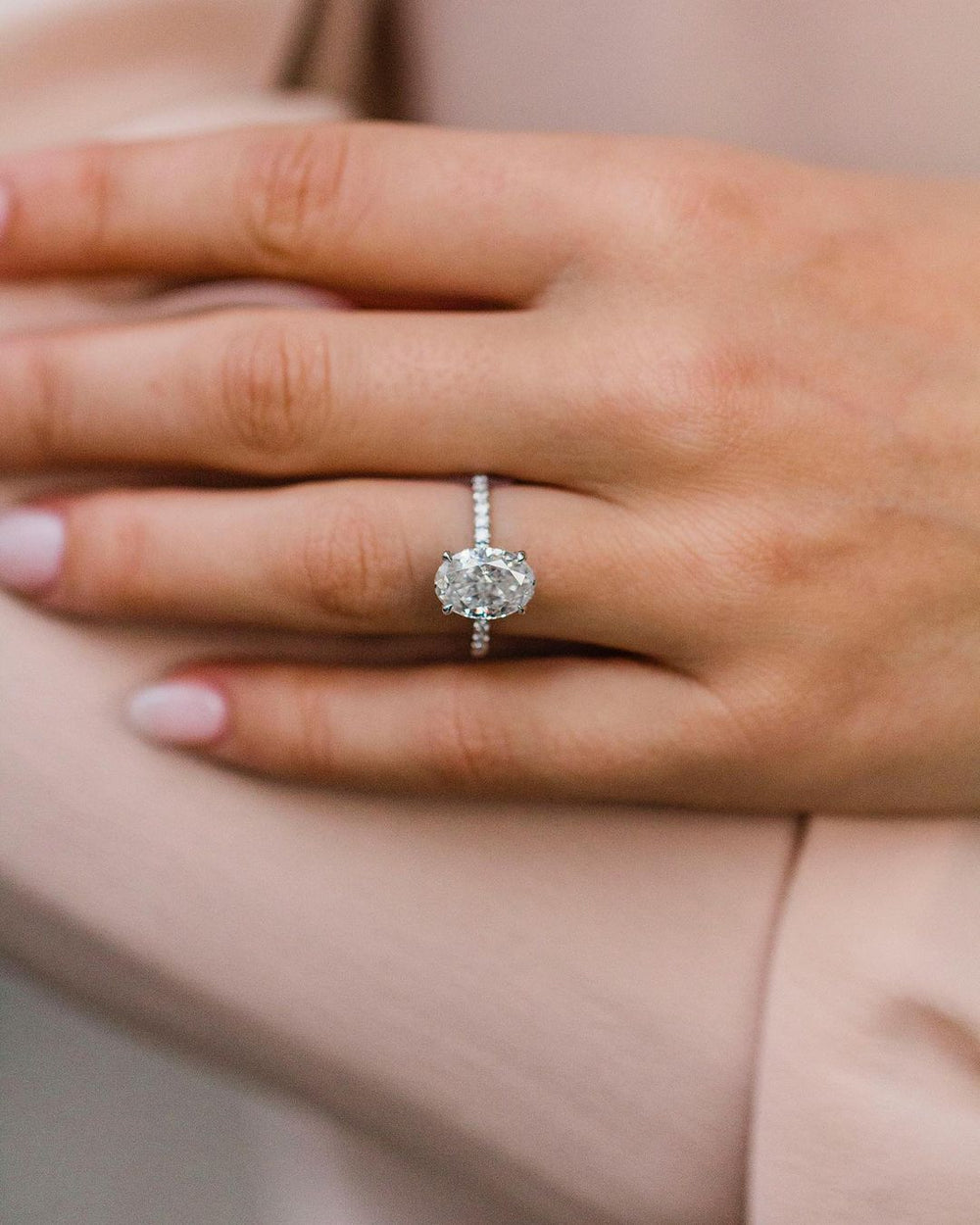 Oval Cut Labgrown Engagement Ring