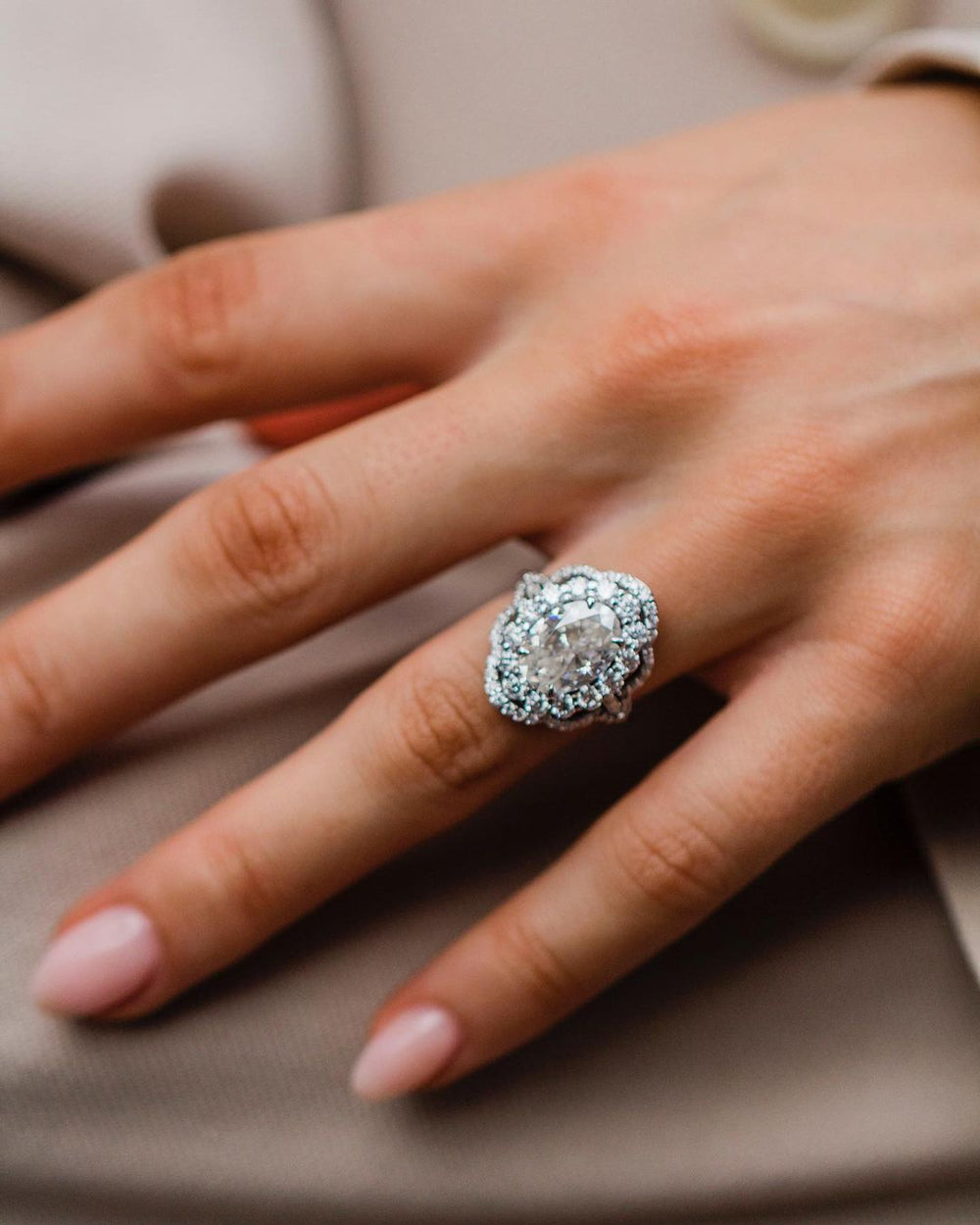 Oval Cut Labgrown Ring