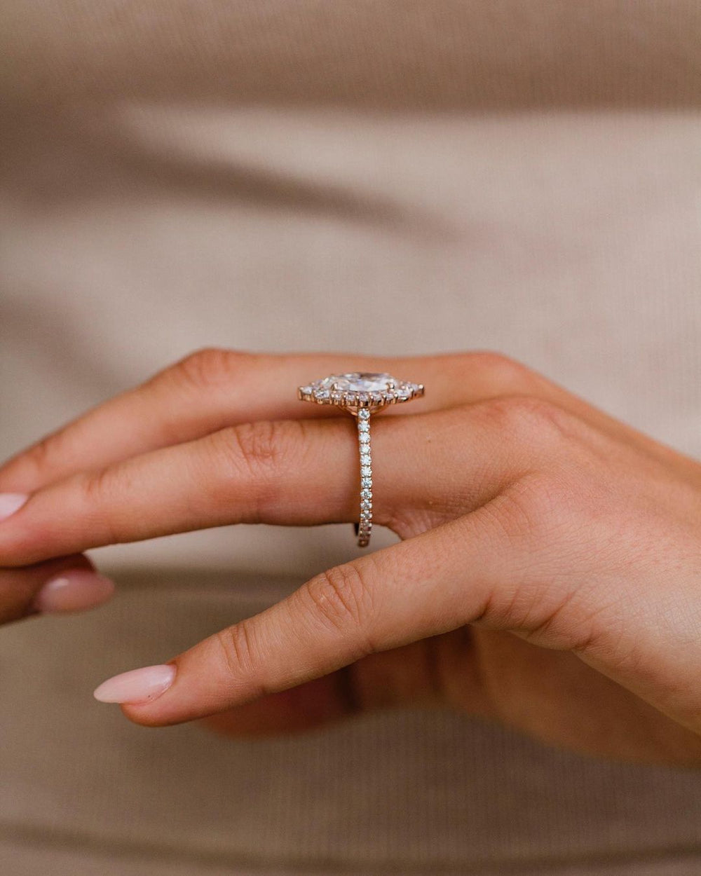 Oval Cut Labgrown Engagement Ring