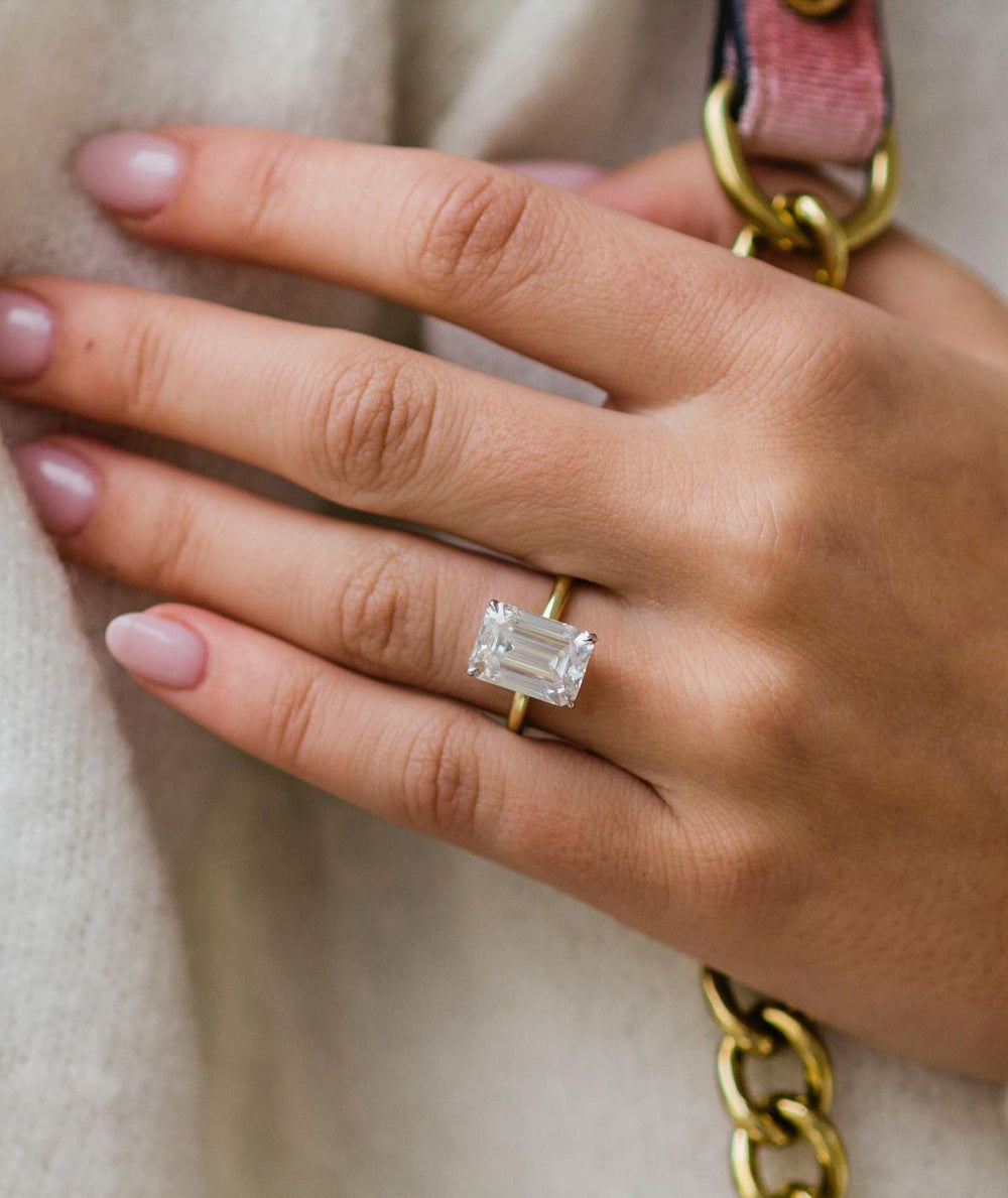 Emerald Cut Labgrown Engagement Ring