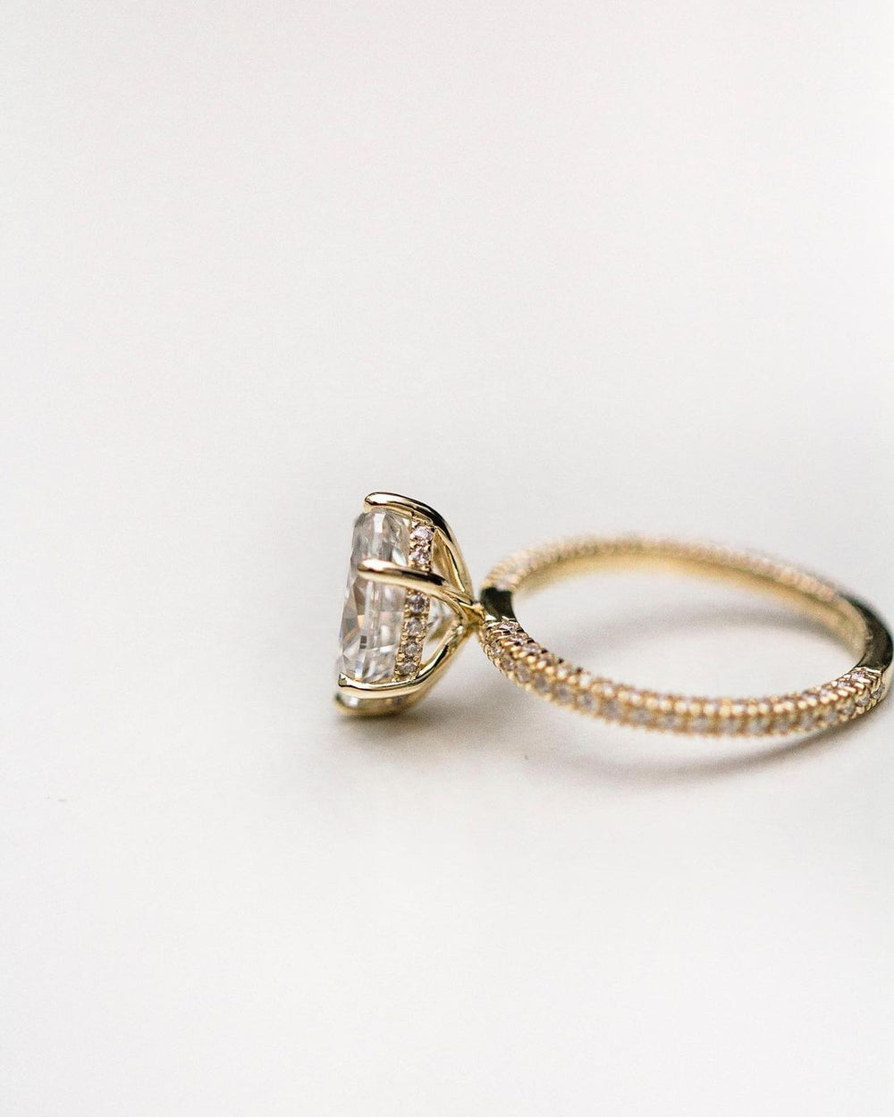 Oval Labgrown Engagement Ring