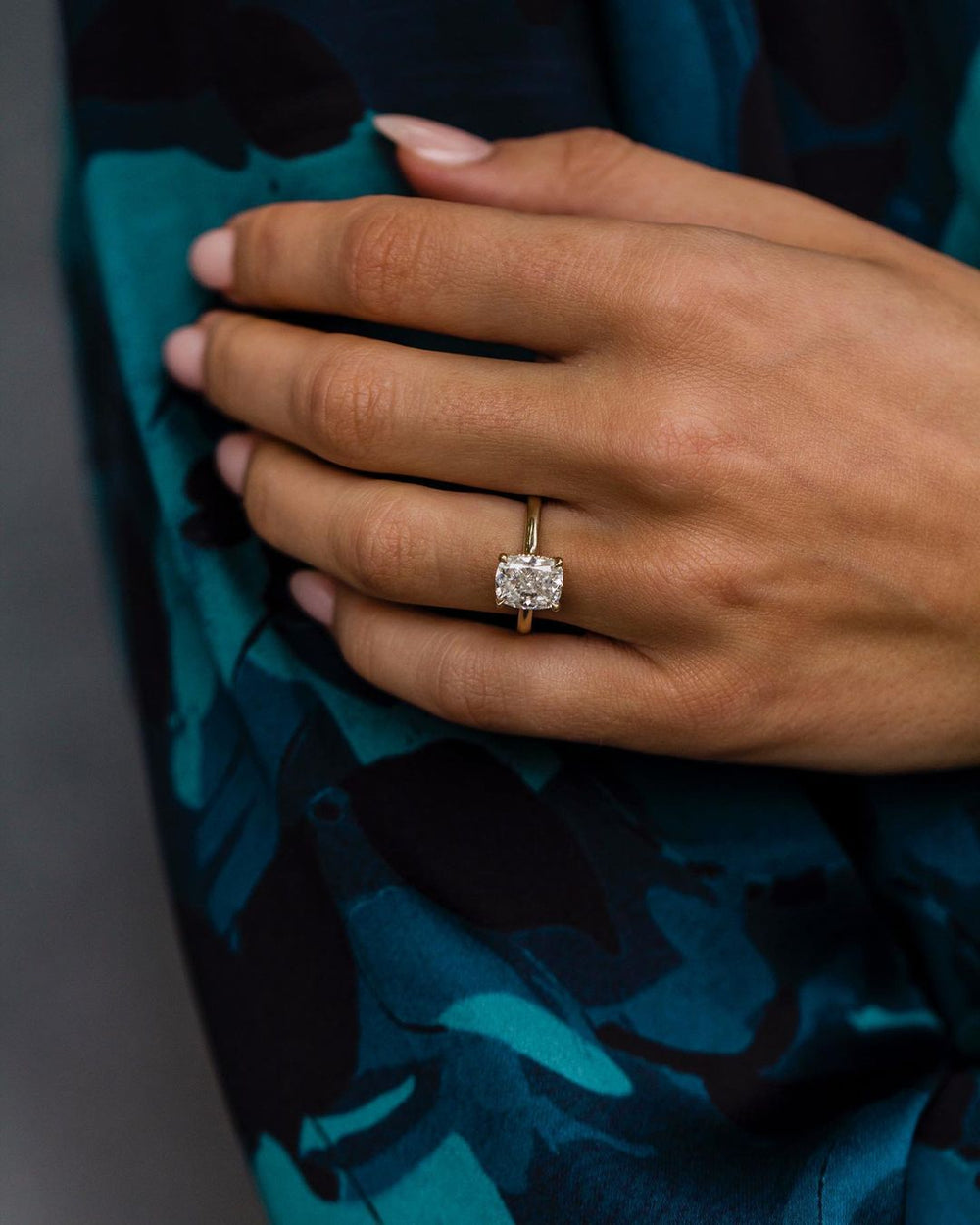 Cushion Cut Labgrown Ring