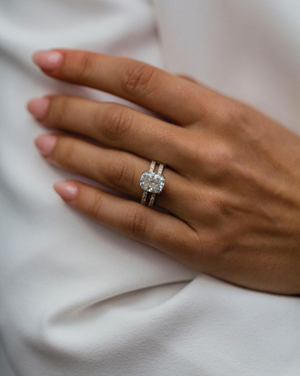 Cushion Cut Labgrown Engagement Ring
