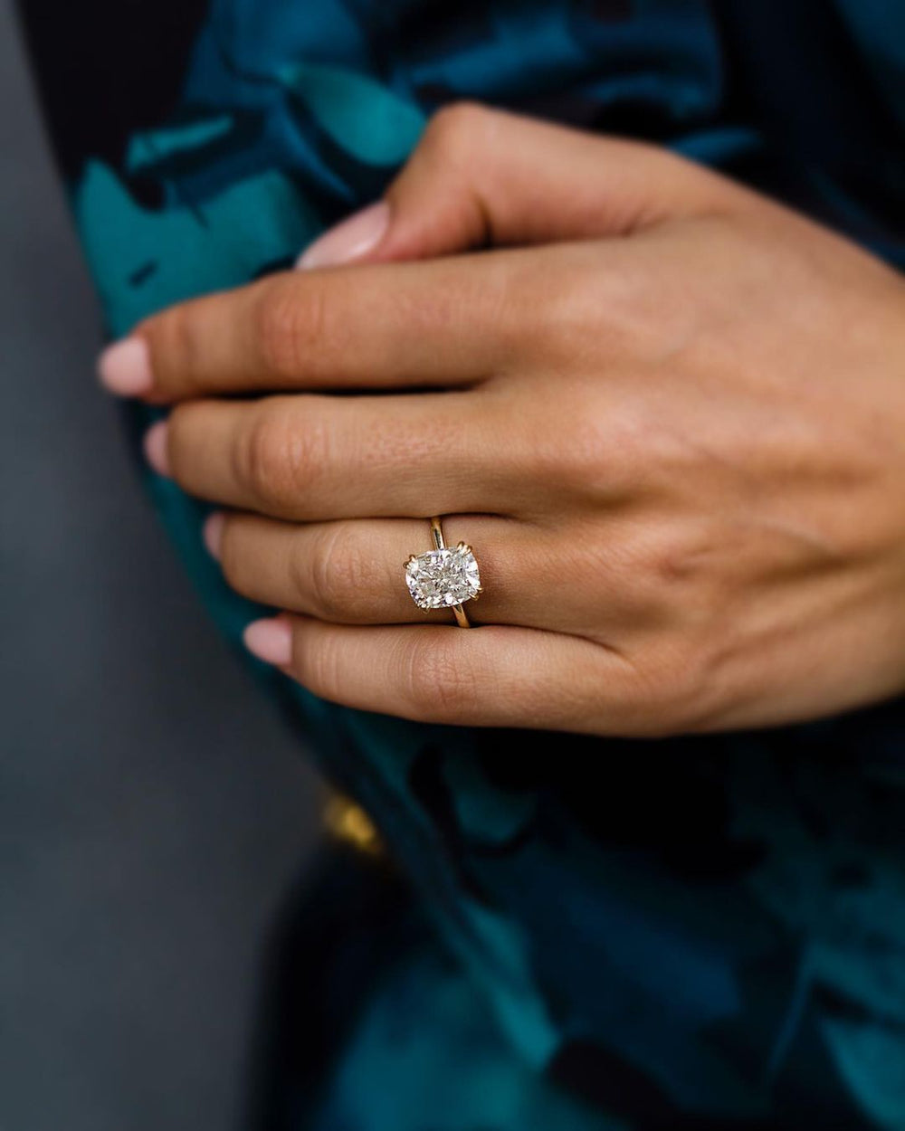 Cushion Cut Labgrown Ring