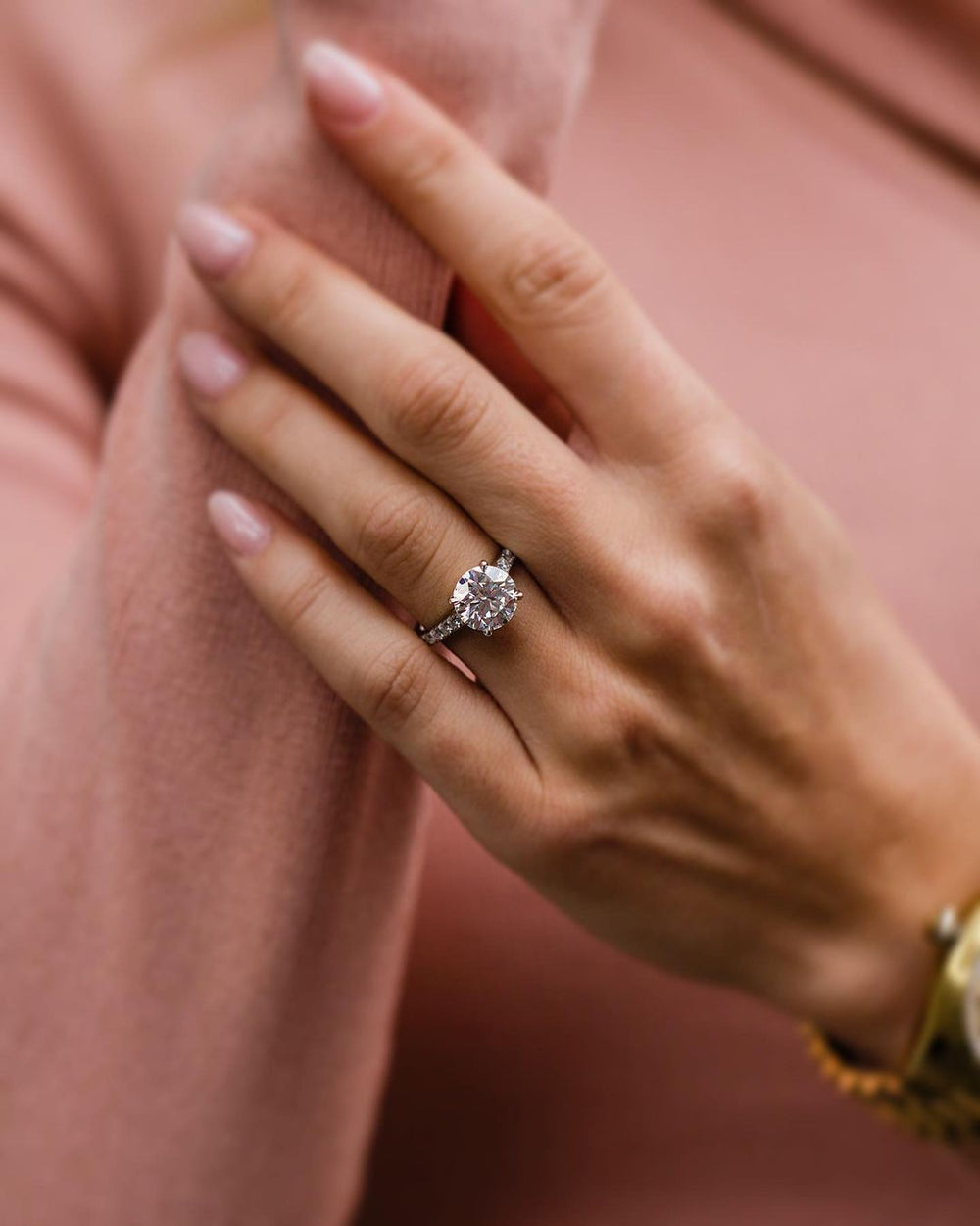 Round Cut Labgrown Engagement Ring