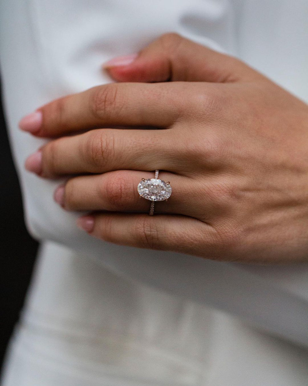 Oval Cut Labgrown Engagement Ring