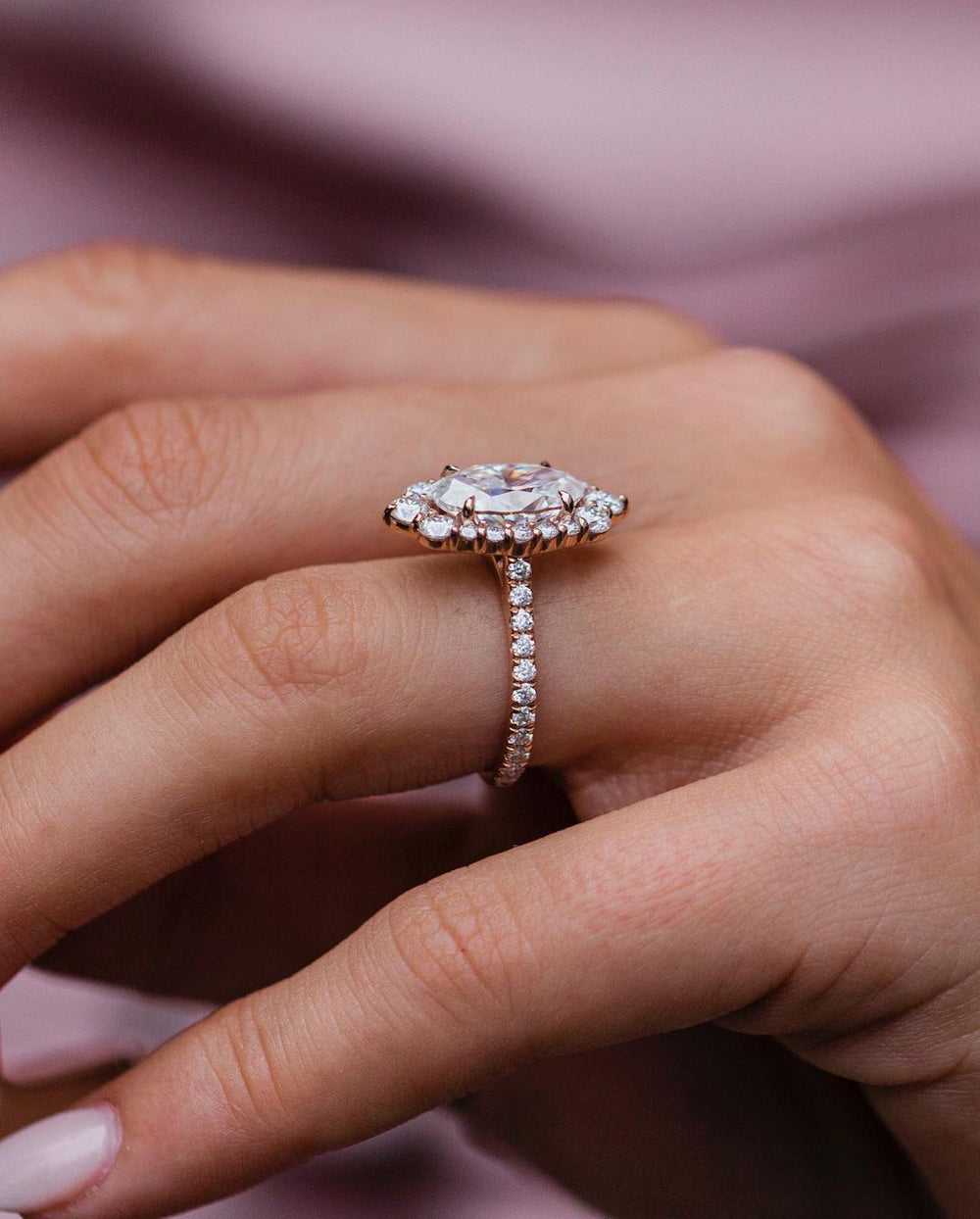 Oval Cut Labgrown Engagement Ring