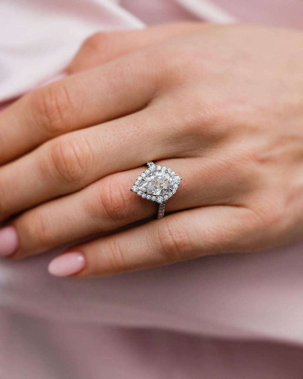 Elongated Pear Cut Labgrown Ring