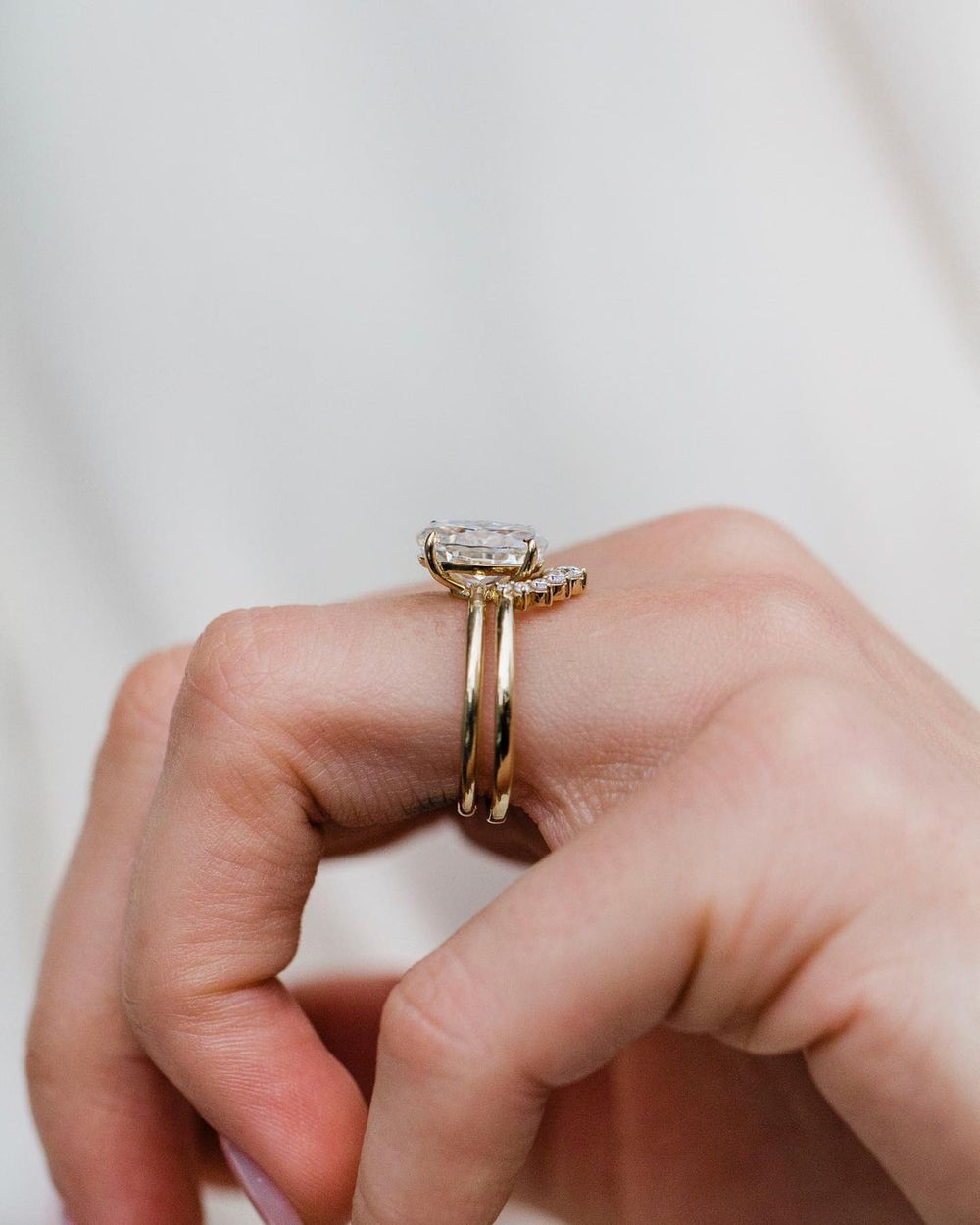 Oval Cut Labgrown Ring