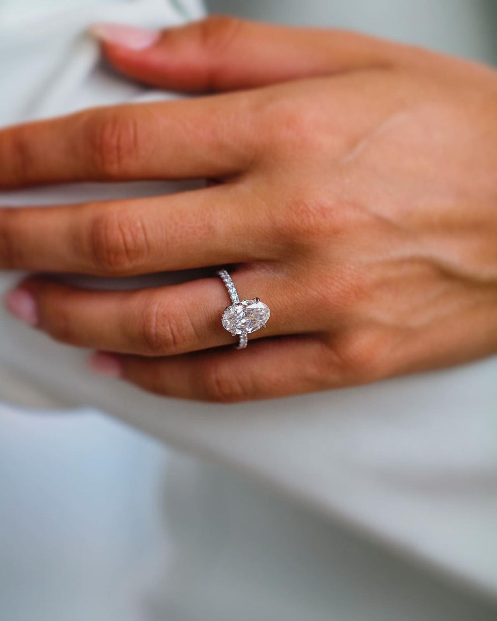 Oval Cut Labgrown Engagement Ring