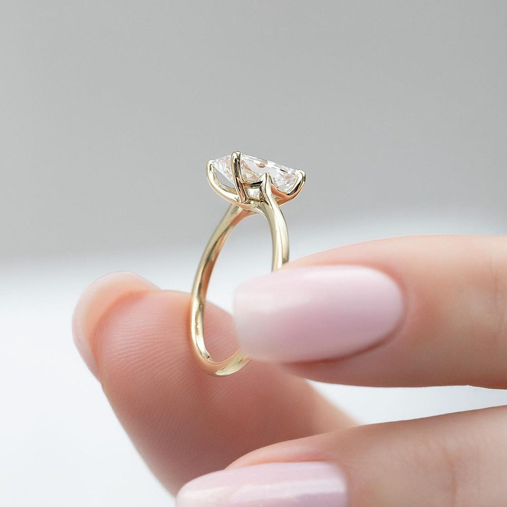 Radiant Cut Labgrown Engagement Ring