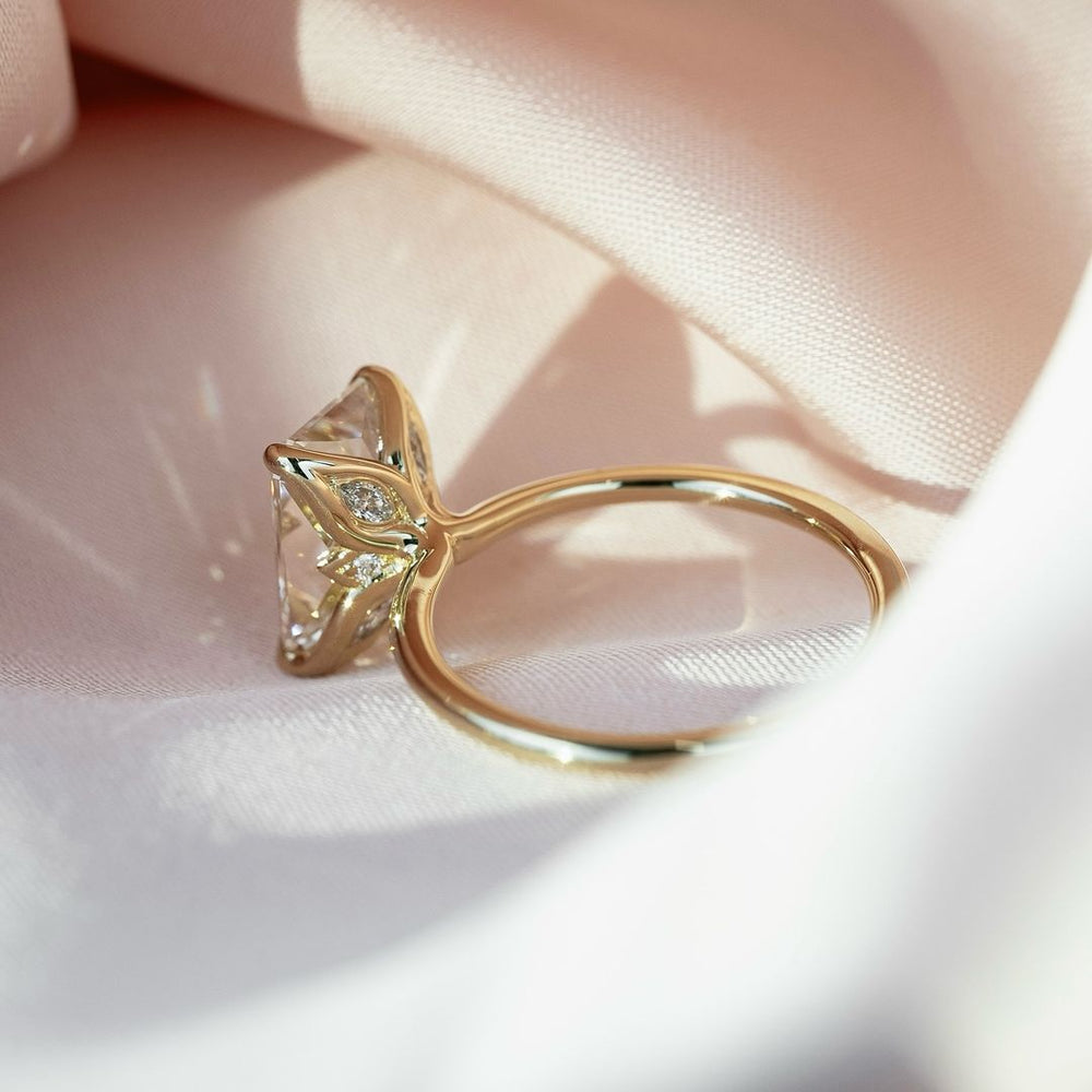 Radiant Cut Labgrown Engagement Ring