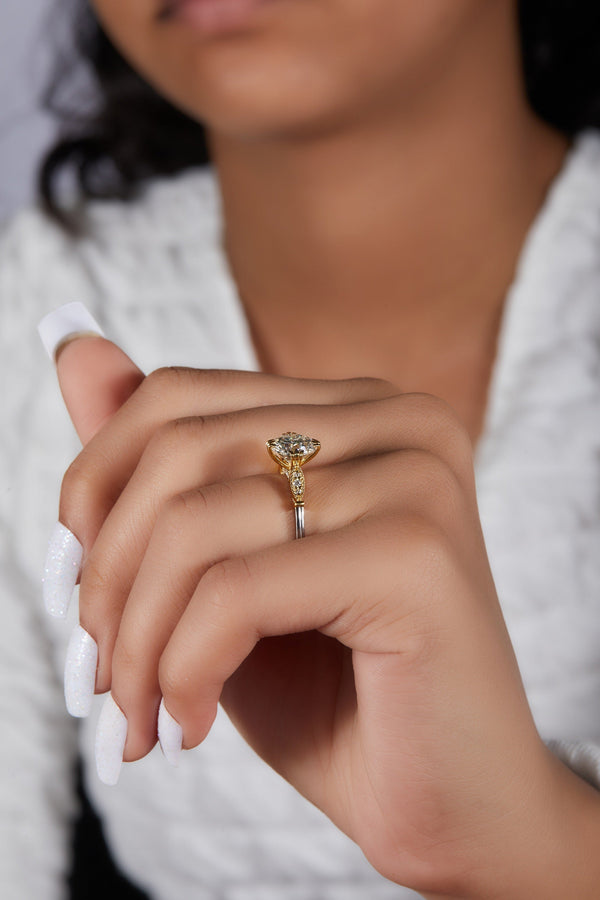 Round Brilliant Cut Labgrown Ring