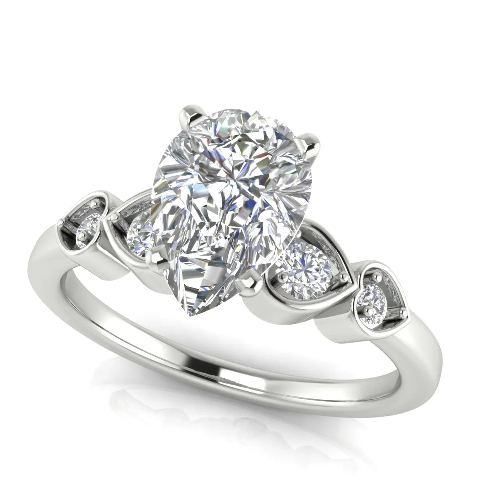 Classic Solitaire Ring with Vintage-Inspired Accent Details