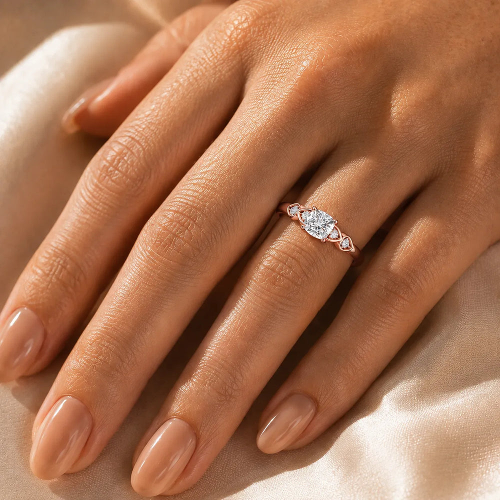 Classic Solitaire Ring with Vintage-Inspired Accent Details