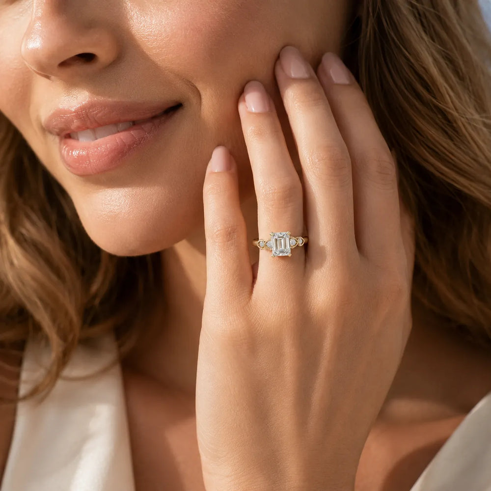 Classic Solitaire Ring with Vintage-Inspired Accent Details