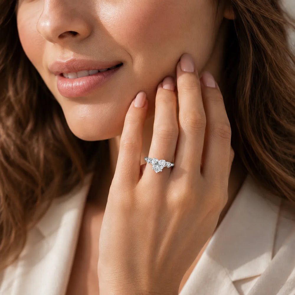 Classic Solitaire Ring with Vintage-Inspired Accent Details
