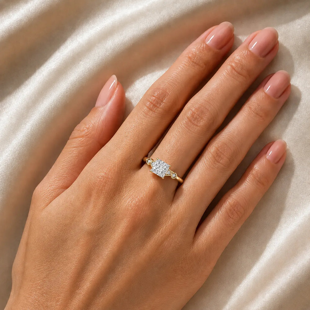 Classic Solitaire Ring with Vintage-Inspired Accent Details