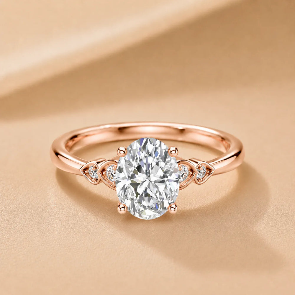 Classic Solitaire Ring with Vintage-Inspired Accent Details