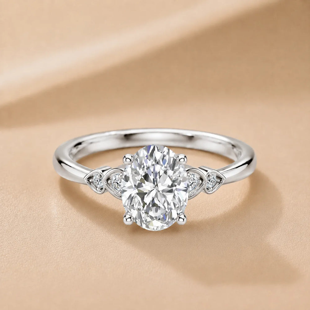 Classic Solitaire Ring with Vintage-Inspired Accent Details