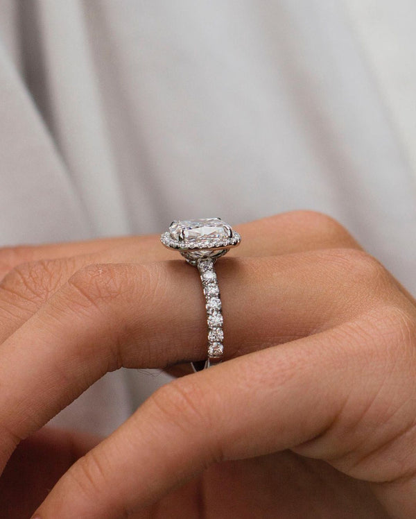 Cushion Cut Labgrown Engagement Ring